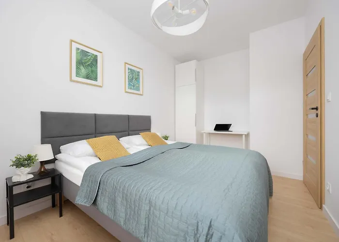 Elegant Szafrańców By Renters Warszawa