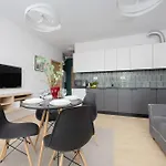 公寓 Elegant Szafrancow By Renters